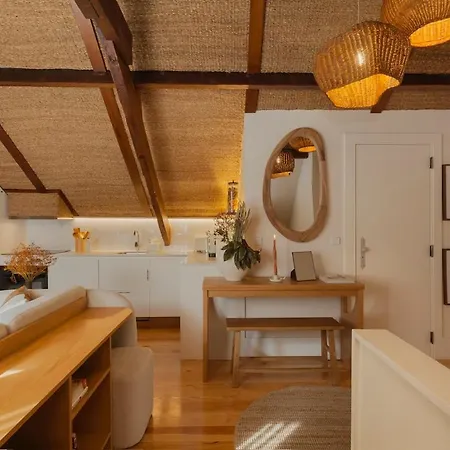 Апартаменты The Terraced Loft - Boho Elegance In